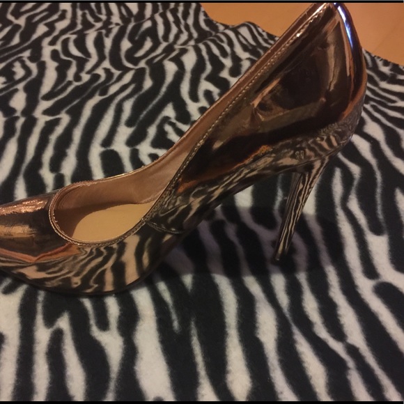 Rose Gold Pumps slightly worn. - Picture 2 of 7